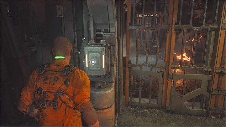The Shiv can be used for stealth attacks and opening pathways - use it on the nearby crate (screenshot) to unlock the gate - Callisto Protocol: Outbreak - Walkthrough - The Callisto Protocol Guide