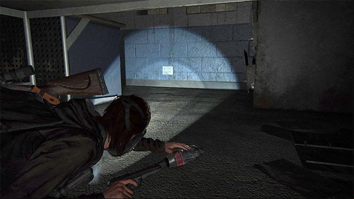 Check the area on the right - you can start crawling there - The Last of Us 2: The Tunnels - collectibles, artefacts, coins - Seattle Day 1 - Ellie - The Last of Us 2 Guide