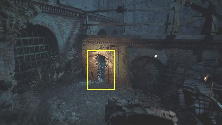 When the monster moves away, squeeze through the hole in the wall - The Medium: Ruins - walkthrough - Walkthrough - The Medium Guide
