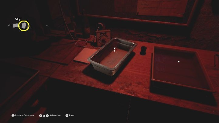 Fill the middle dish with the substance - Stop - The Medium: A secret room - walkthrough - Walkthrough - The Medium Guide