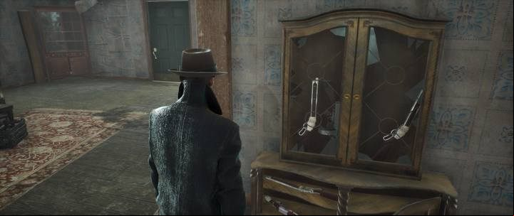 Even if you find new weapons in the buildings, you cant pick them up - Exploration in The Sinking City - Basics - The Sinking City Guide