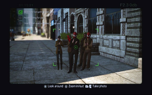 A group of fans standing nearby the gadget shop, with Spider-Man masks - Photo articles - Challenges - The Amazing Spider-Man - Game Guide and Walkthrough