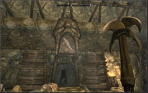 Go up the stairs onto the upper level and temporarily ignore the lever - Reaching the portal | The World-Eaters Eyrie - The World-Eaters Eyrie - The Elder Scrolls V: Skyrim Game Guide
