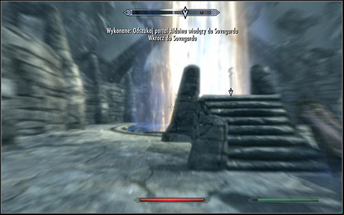 After reaching the upper part of the roof, you should note that the priest Nahkriin is running towards the portal - Going through the portal | The World-Eaters Eyrie - The World-Eaters Eyrie - The Elder Scrolls V: Skyrim Game Guide