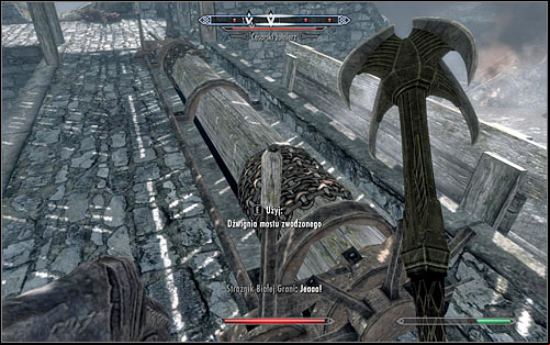 In both cases you need take into consideration the fact that enemy soldiers will be trying to stop you from getting to the drawbridge mechanism - Battle for Whiterun | Stormcloak Rebellion Quests - Stormcloak Rebellion Quests - The Elder Scrolls V: Skyrim Game Guide