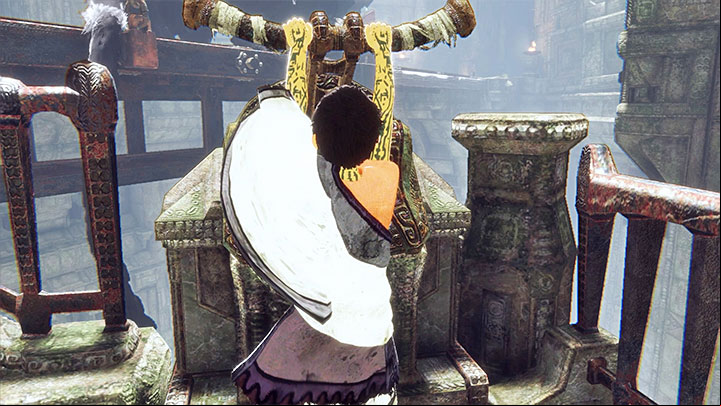 Pull the lever to throw the monster to the bridge below. - Help Trico during the fight and save him from dying | Walkthrough - Walkthrough - The Last Guardian Game Guide