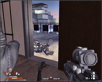 You are getting closer to a new room which is being guarded by A LOT of enemy soldiers - Scene 1 - Penthouse - part 2 - Act 5 - Theater - Tom Clancys Rainbow Six: Vegas 2 - Game Guide and Walkthrough